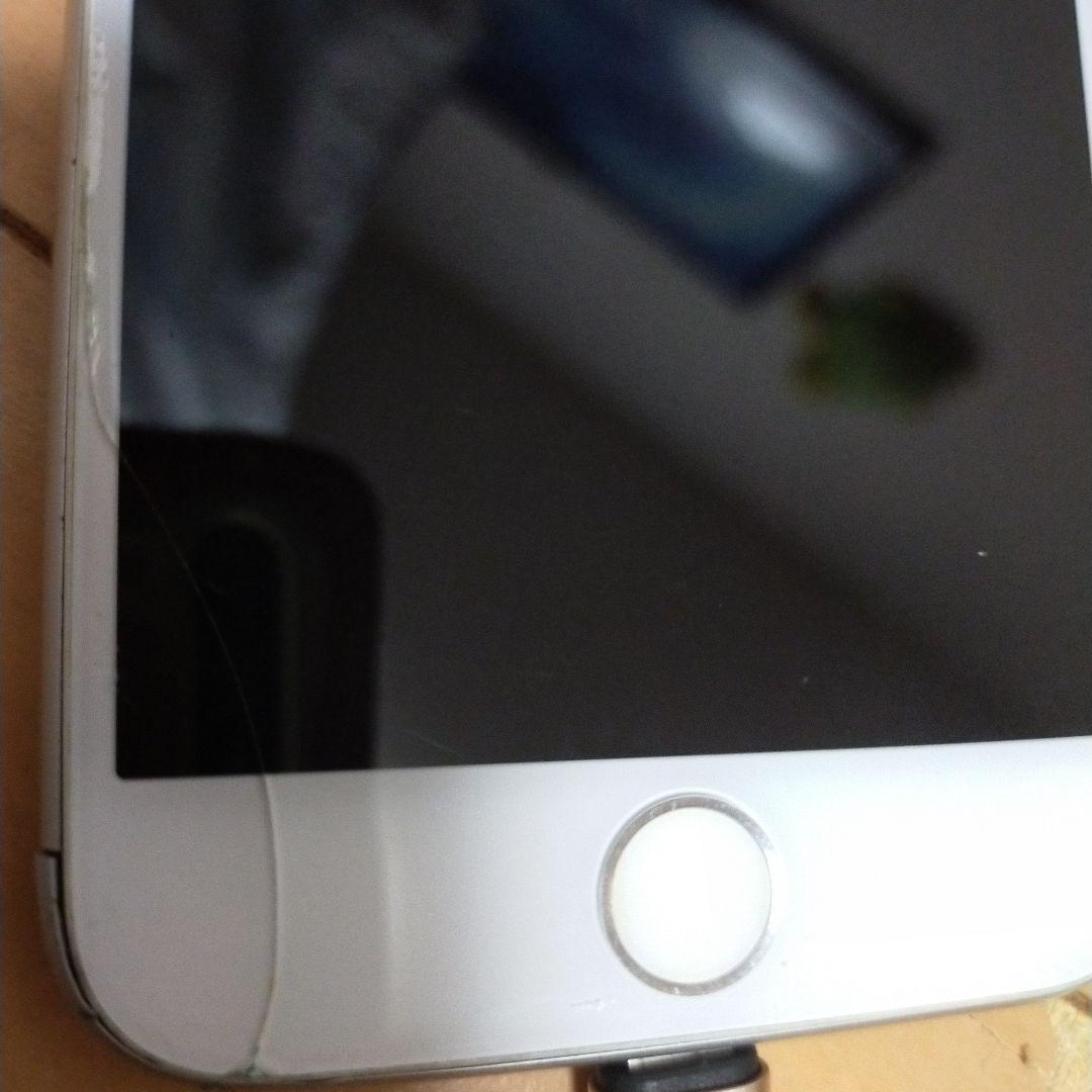 iPhone 8 64GB シルバー SIMフリー