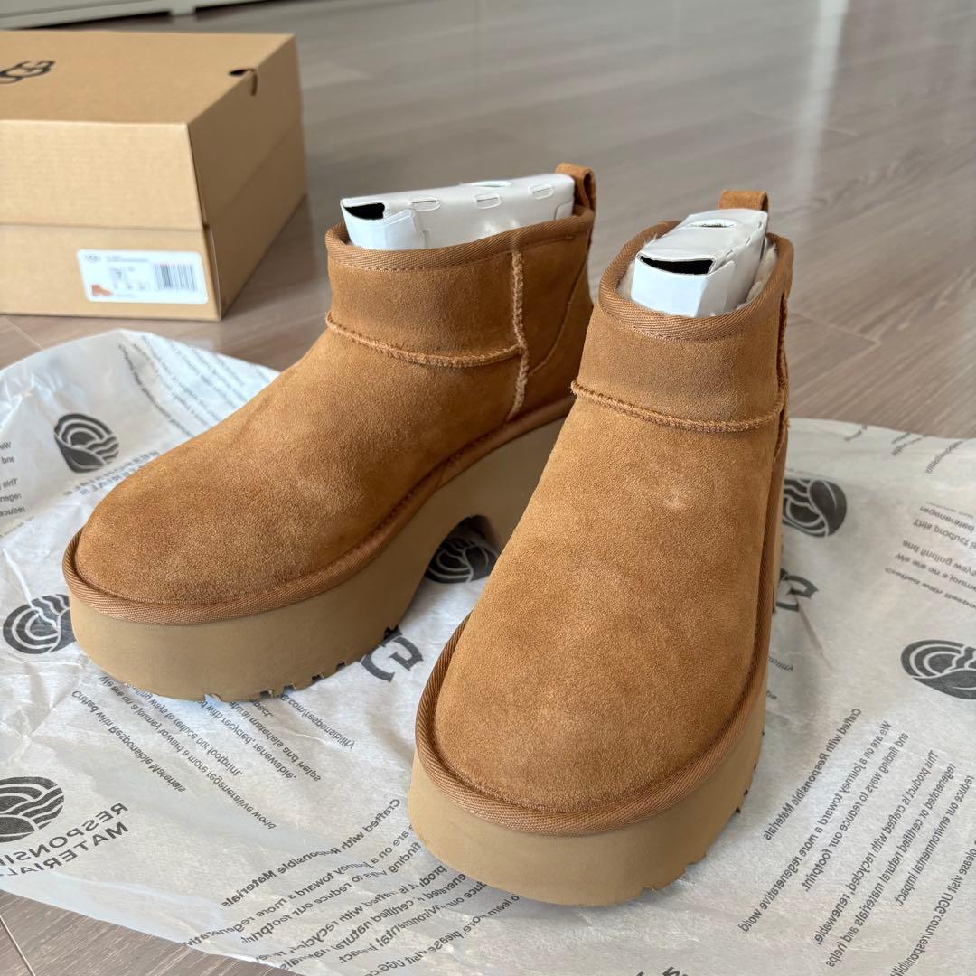 【美品】UGG ブラウン 厚底ムートンブーツ