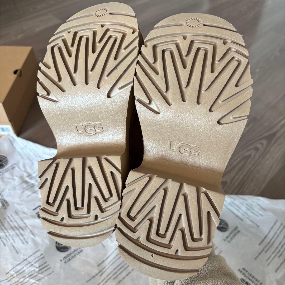 【美品】UGG ブラウン 厚底ムートンブーツ