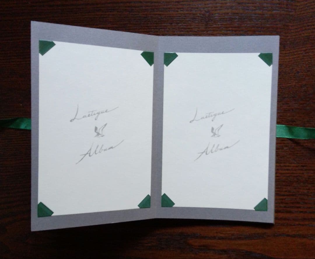 重松成美さん 作品(2点) 解剖学の授業 / 午後の時間(フォトアルバム)