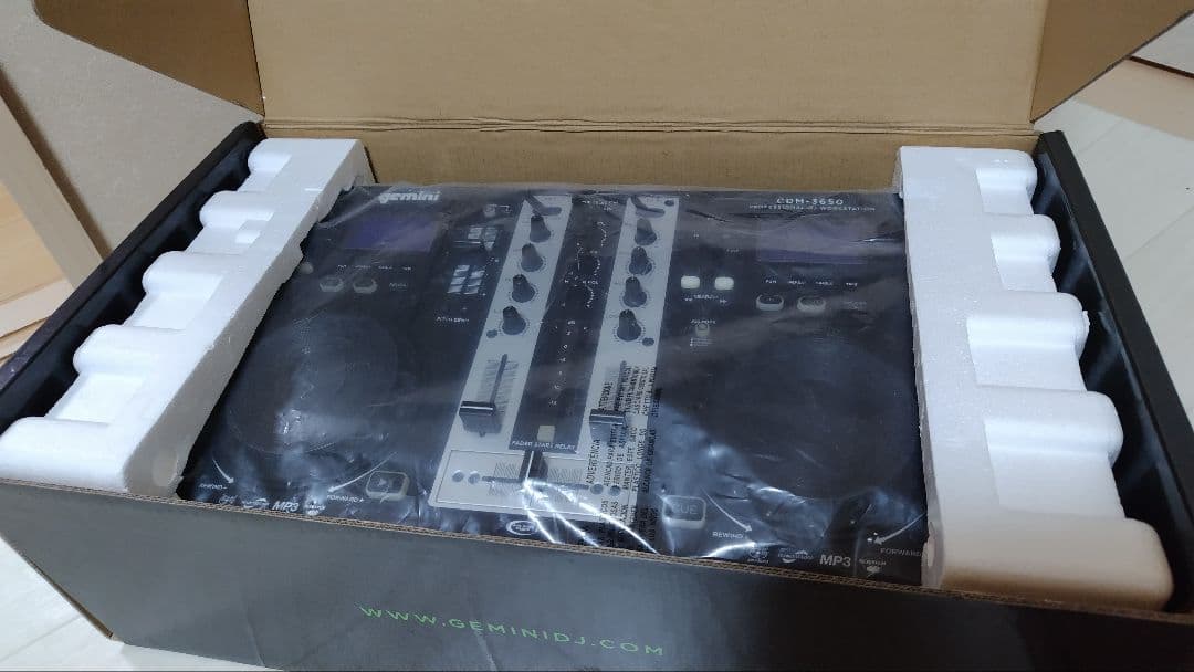 gemini DJ CD MIXING CONSOLE CDM−3650