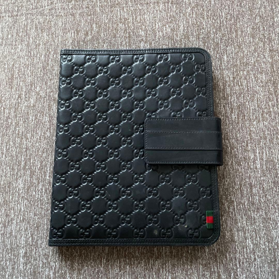 GUCCIのiPadケース