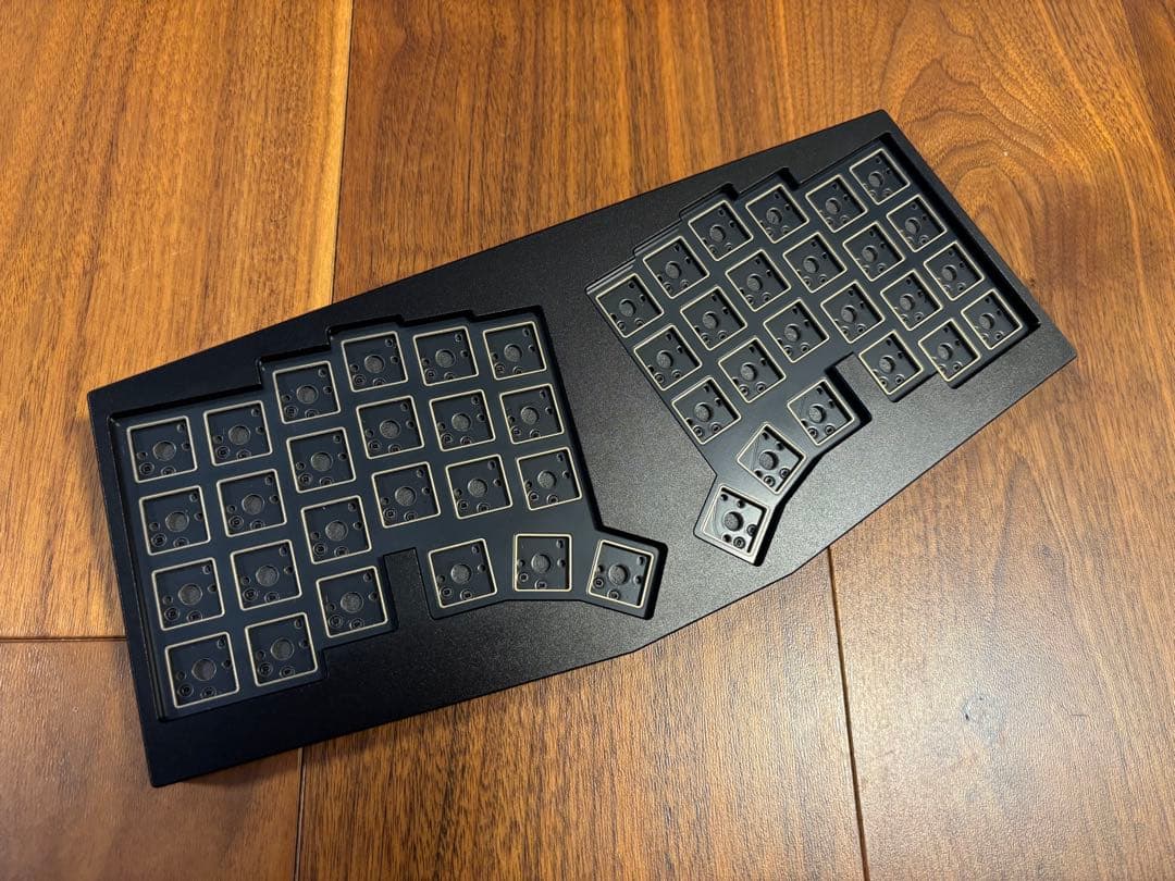 cornelius low-profile 自作キーボード ガスケットマウント