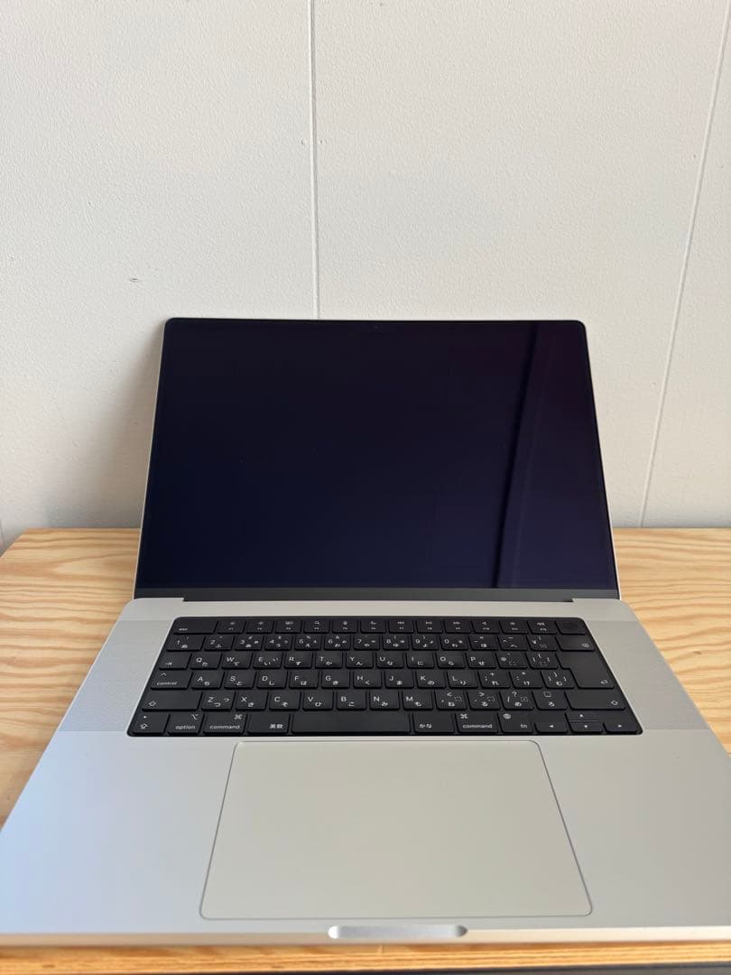 MacBook本体 Apple MacBook Pro 16in 16GB 512GB SSD