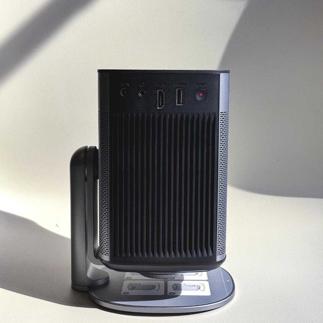 XGIMI Halo+ スタンド付き | 高輝度/スピーカー内蔵/静音