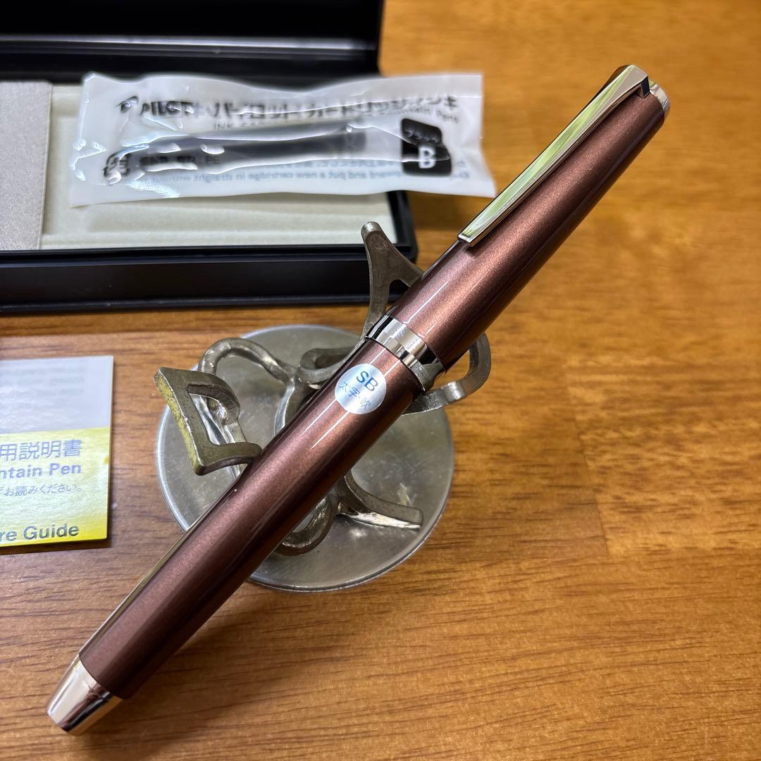 パイロットエラボー金属軸　ブラウン　SＢ太字軟