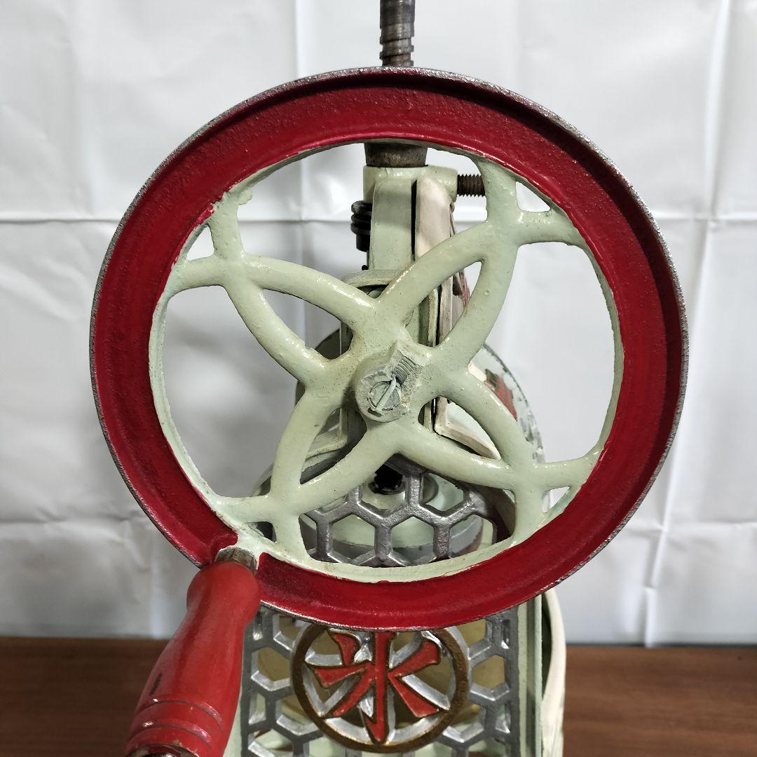 K*o様 希少な骨董品 初雪 手動式かき氷機 レトロな逸品 状態良好