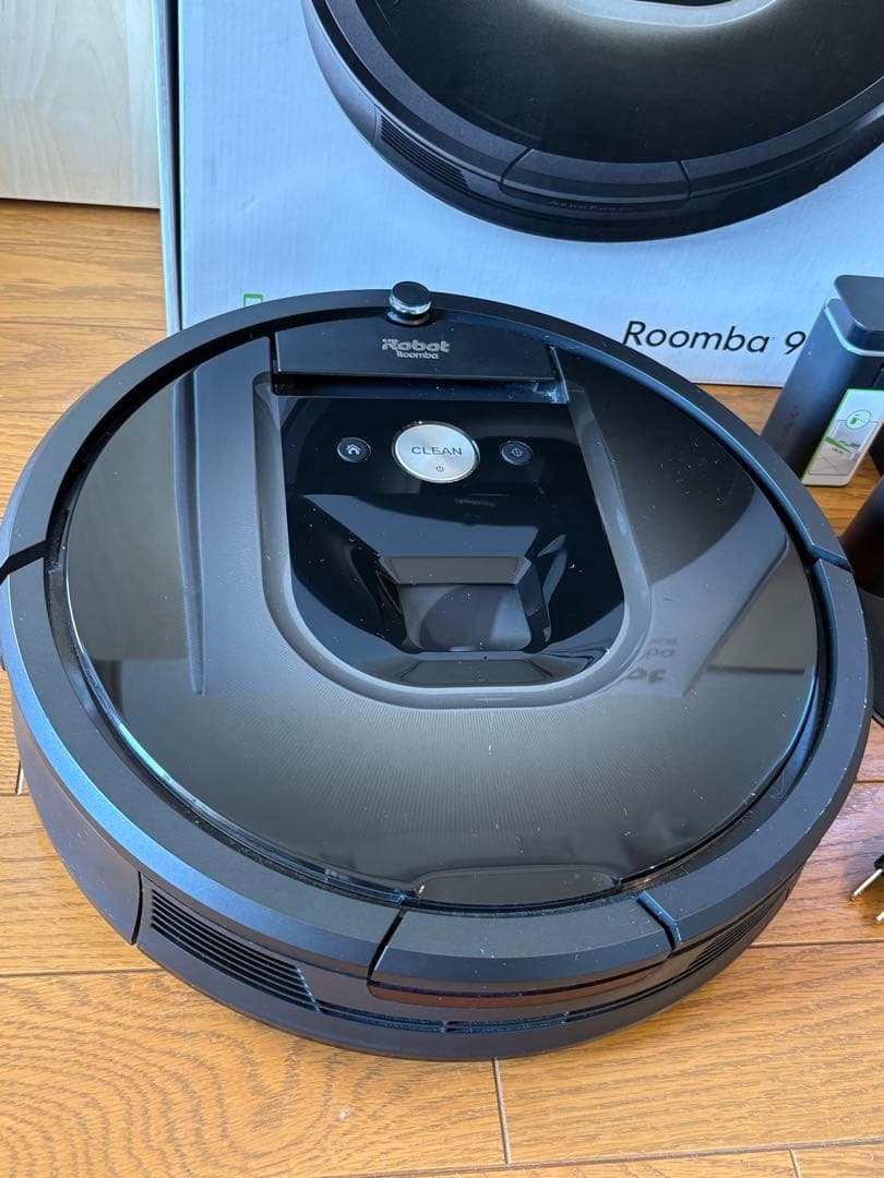値下げ！ Roomba 980 アイロボット　ルンバ　替フィルター／ブラシ付