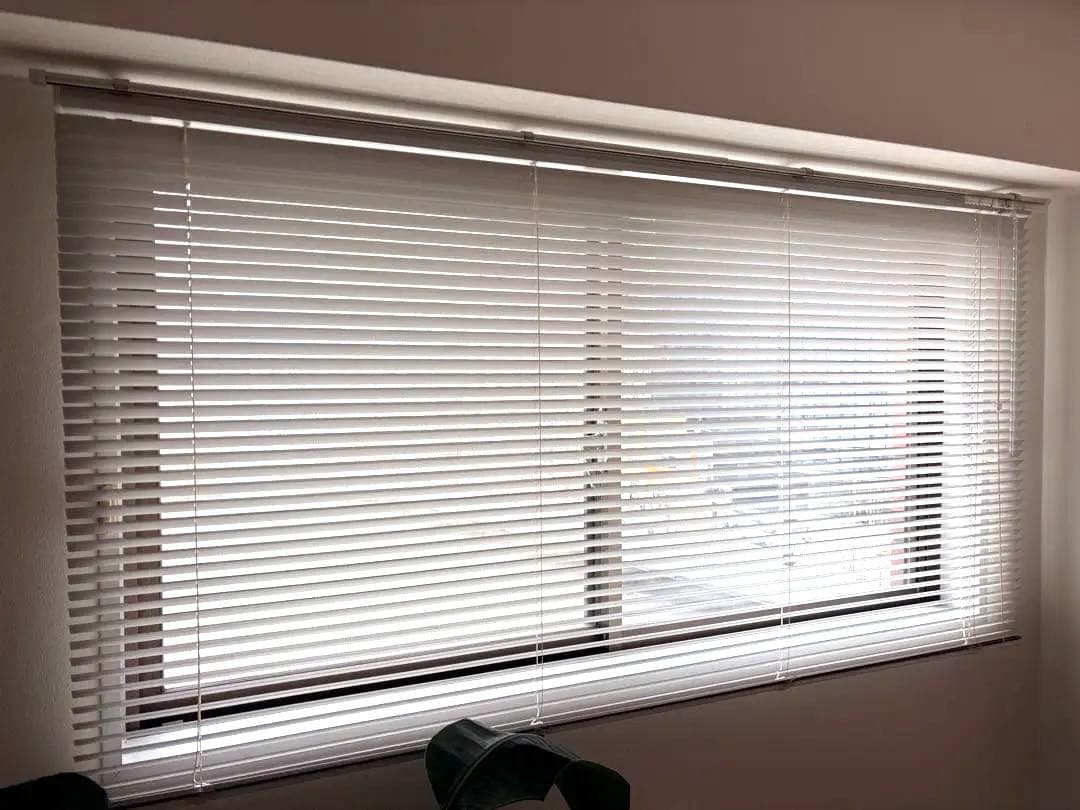 アルミブラインド　白