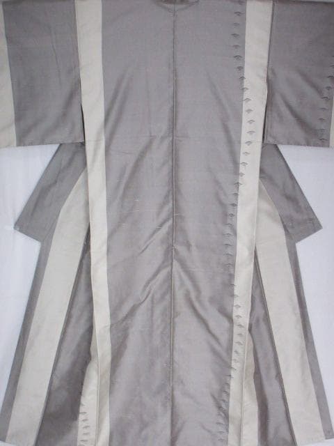 新古品！上質な紬＊グレー＆白＊特選高級＊着物＊トールサイズ＊１６７ｃｍ＊裄６７