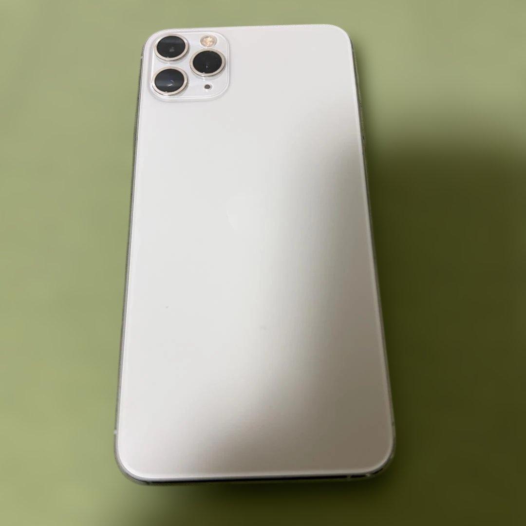 香港製iPhone 11 Pro Max ダブルSIM シャッター音消せます