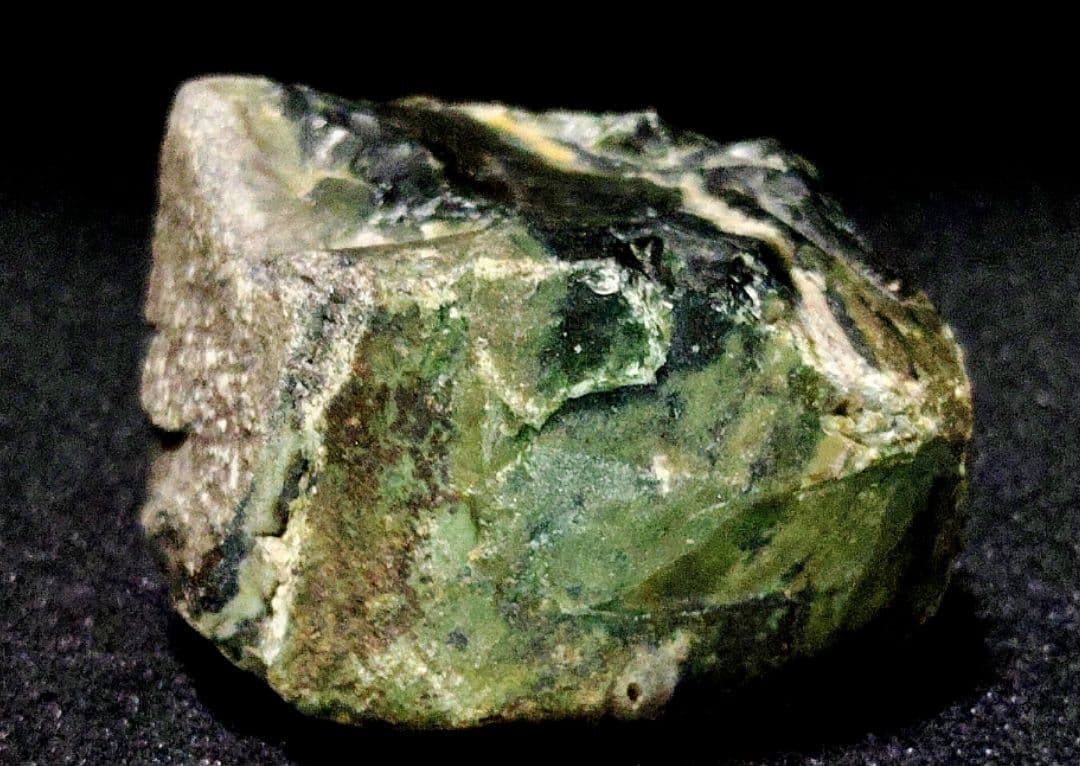 ★アゲート原石★糸魚川グリーン碼碯【姫川・転石・川ズレ・ウブ149ｇ】