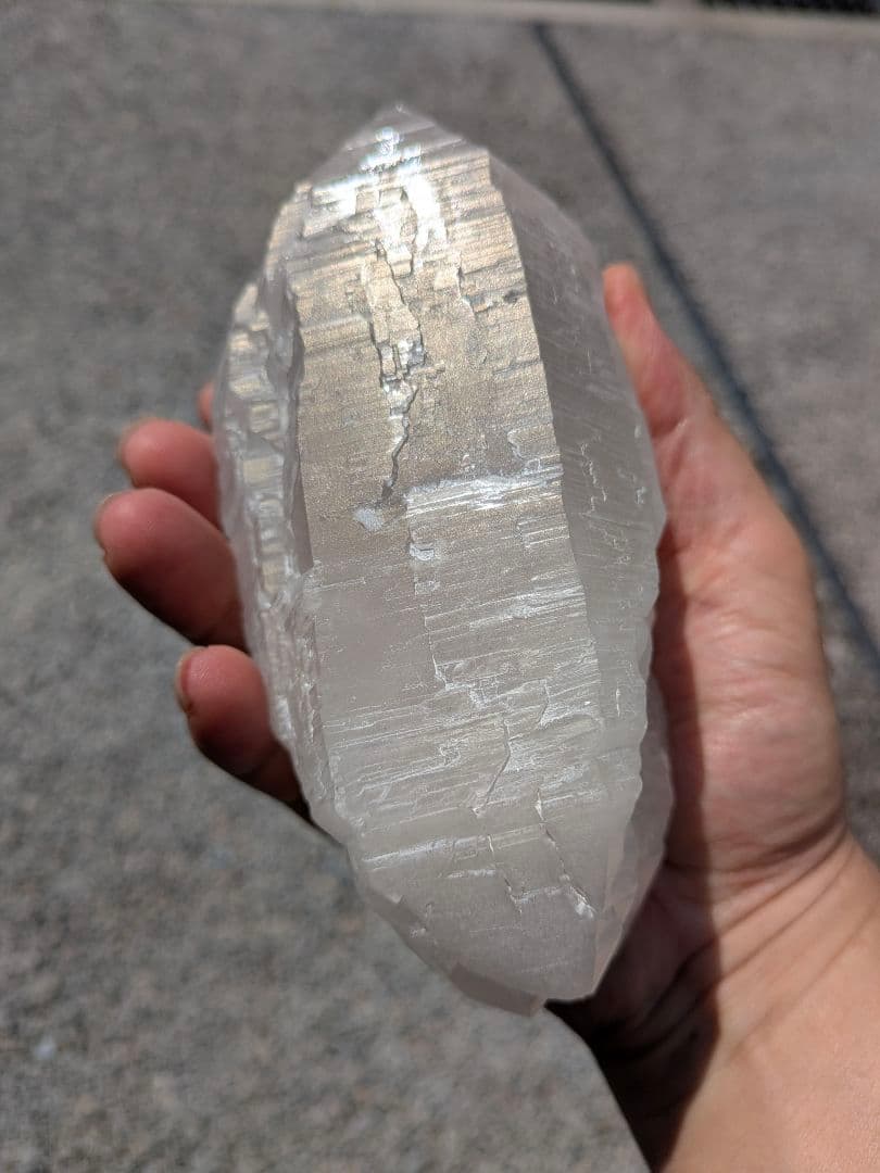 minimalist　チベットカイラス山水晶　　862グラムダブルポイント