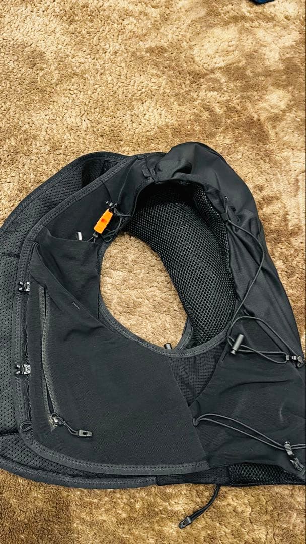 【週末発送】サロモン SALOMON ADV SKIN 12 ブラック 12L