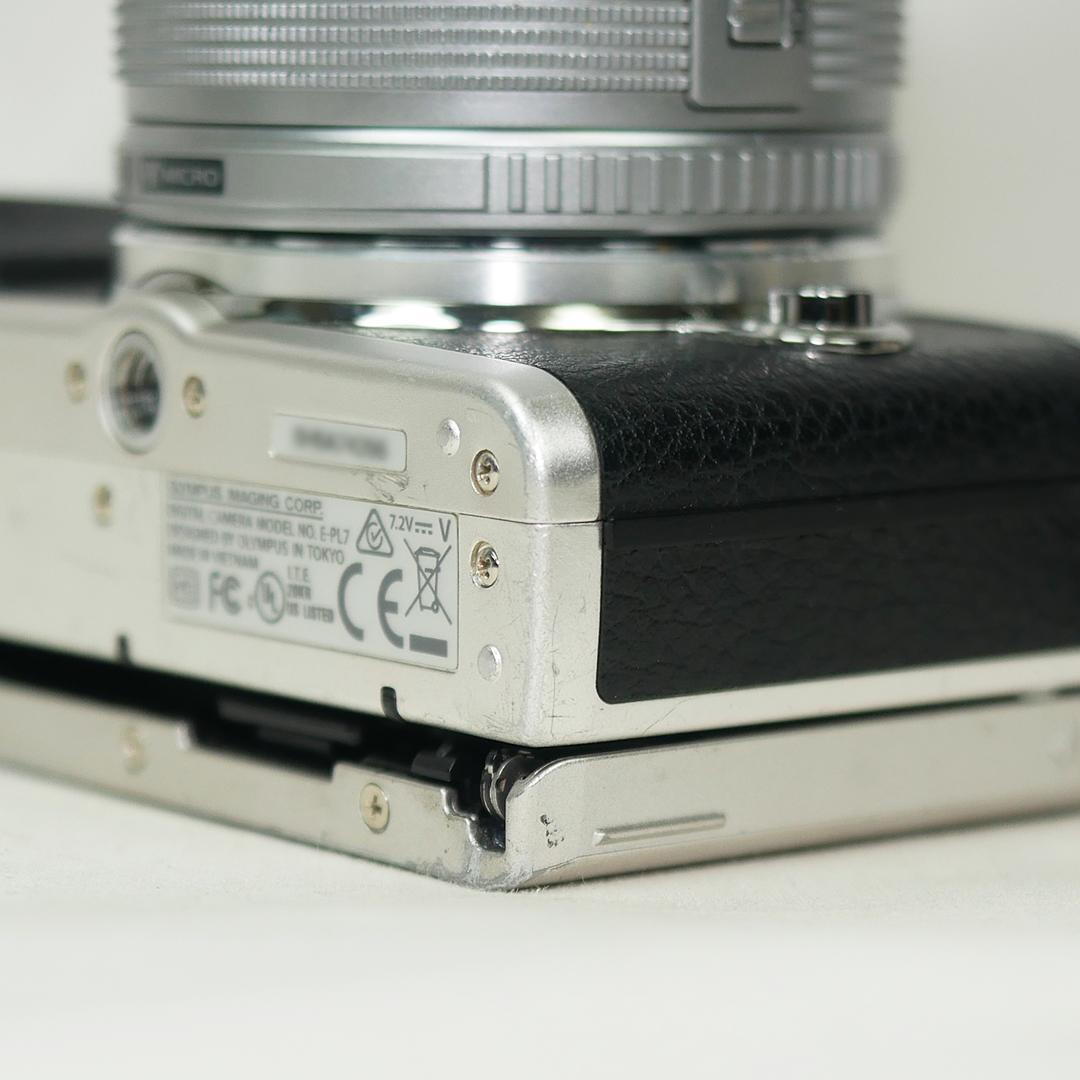 OLYMPUS PEN Lite E-PL７ + 標準レンズセット