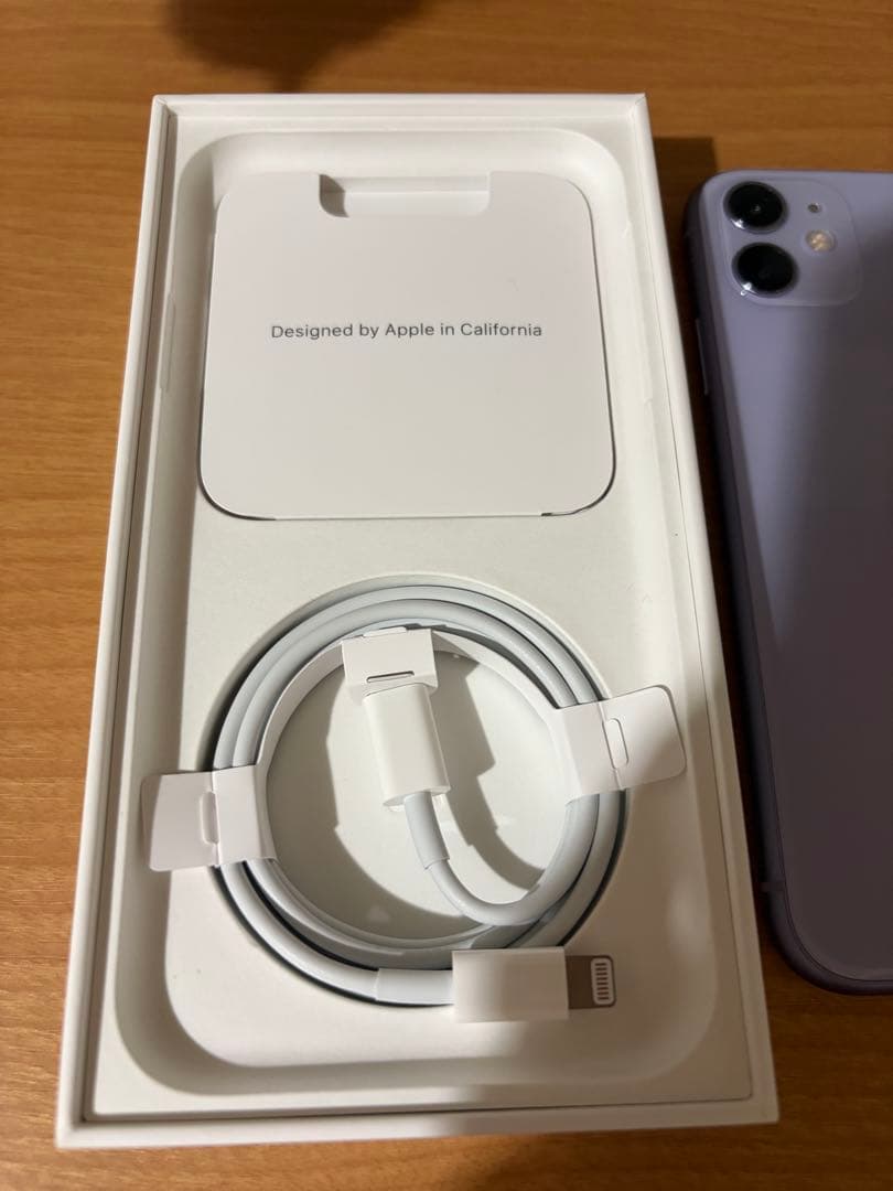iPhone 11 パープル 256GB SIMフリー【液晶に線あり・外装美品】