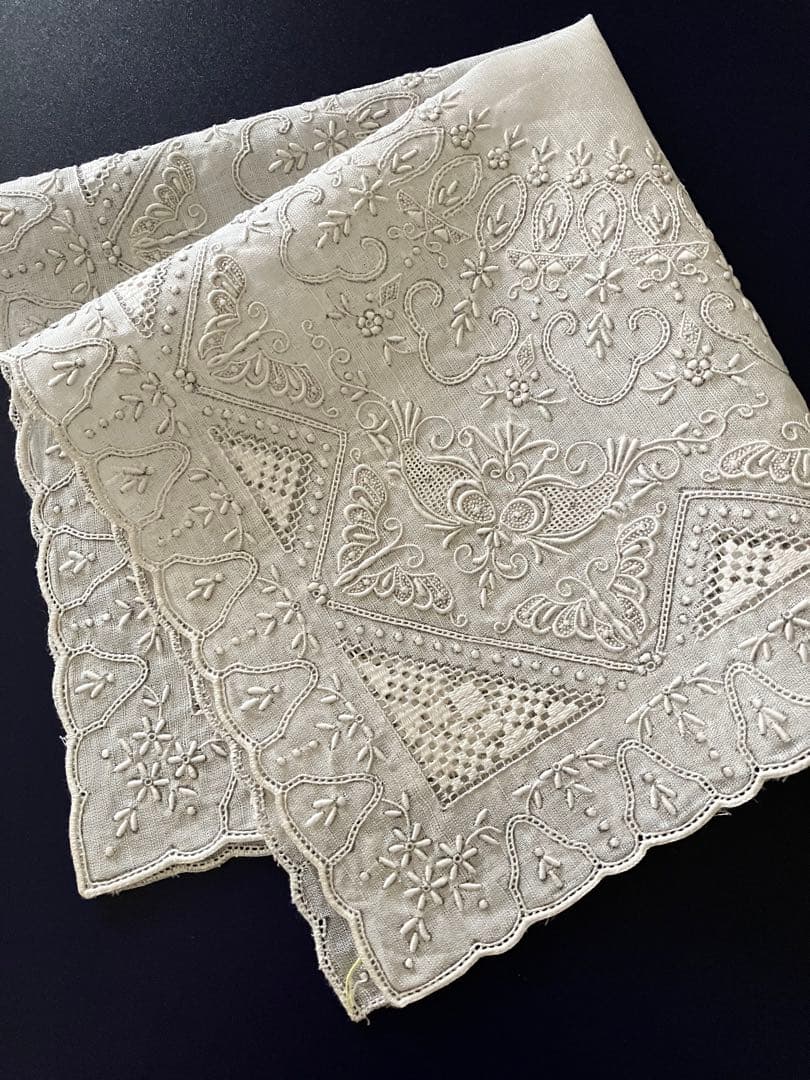 スワトウ　汕頭　刺繍ハンカチ