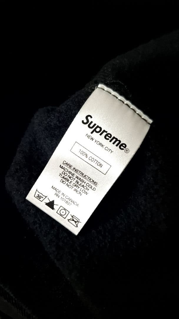 正規品 Supreme ブラック フード付きトレーナー