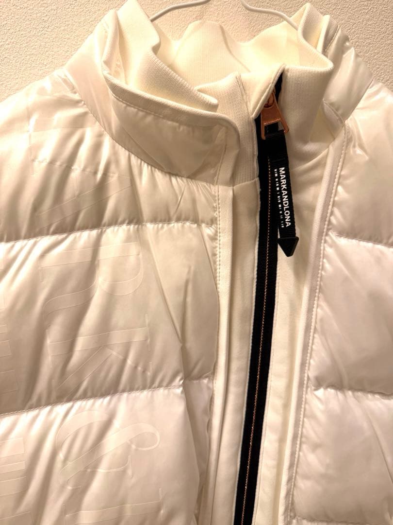 新品未使用　MARK & LONA マークアンドロナ ダウンジャケット　S