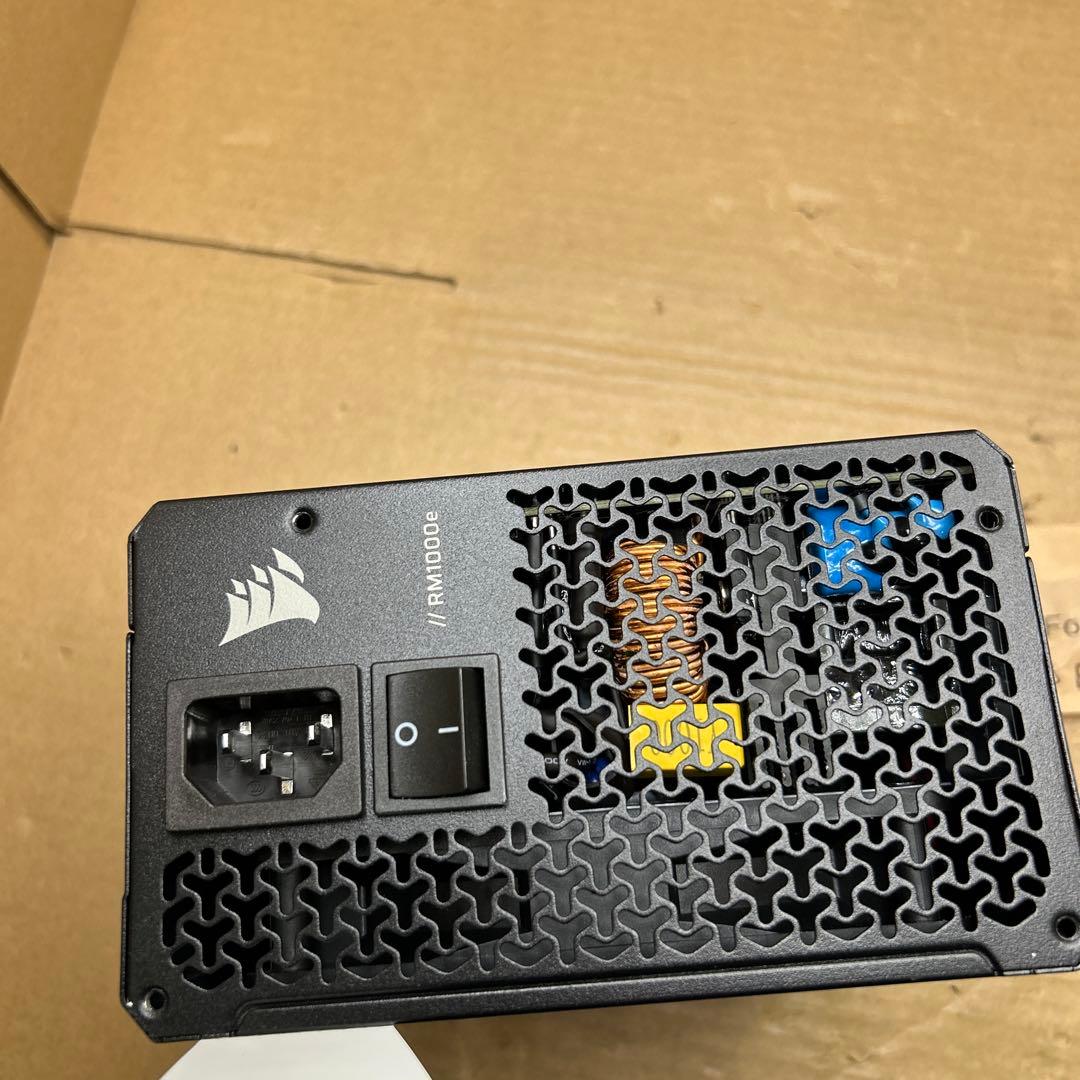 Corsair RM1000e 1000w 電源ユニット　2025年モデル