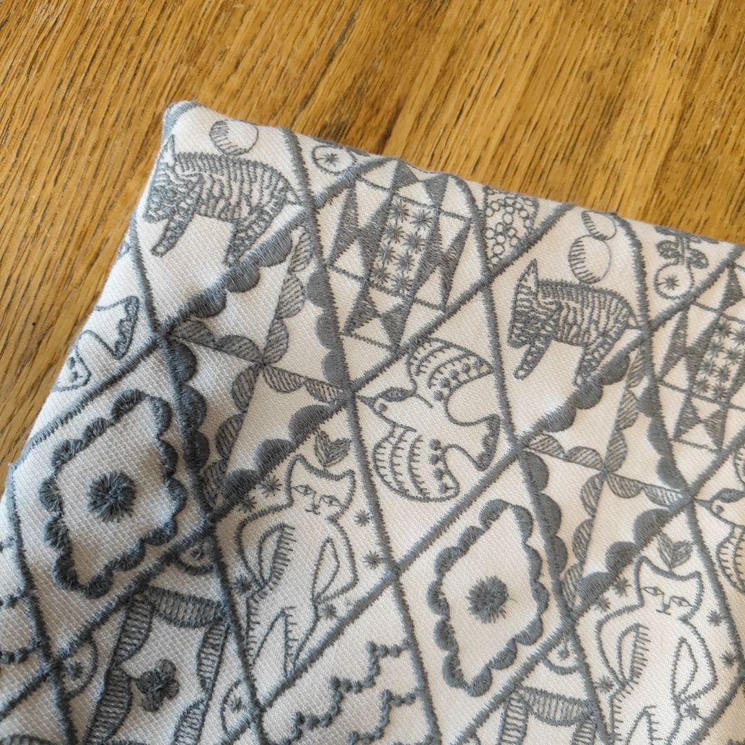 ミナペルホネン　クッションカバー　リメイク品　ハンドメイド　USED