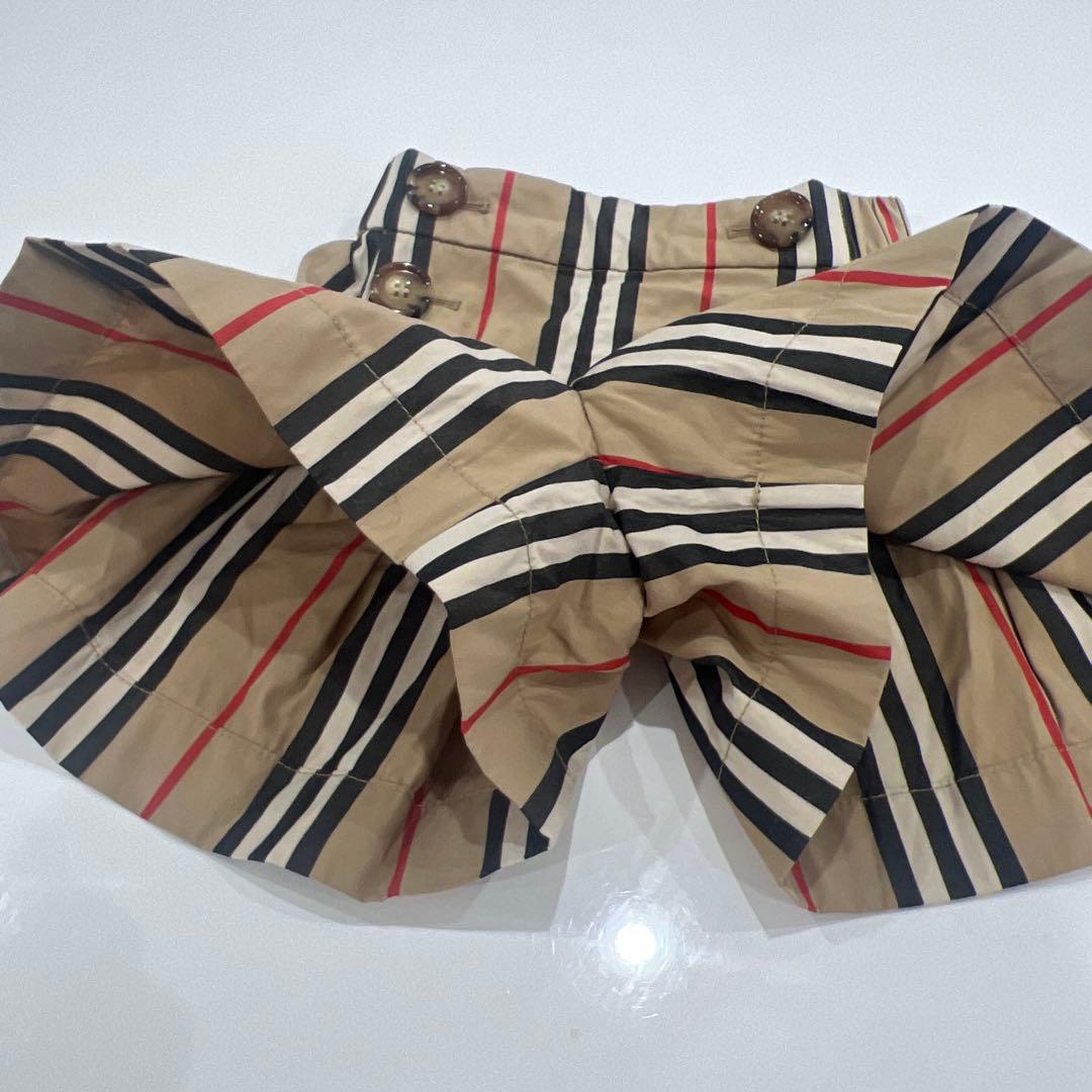 【美品】BURBERRY ストライプ柄キュロット 3Y（98cm）