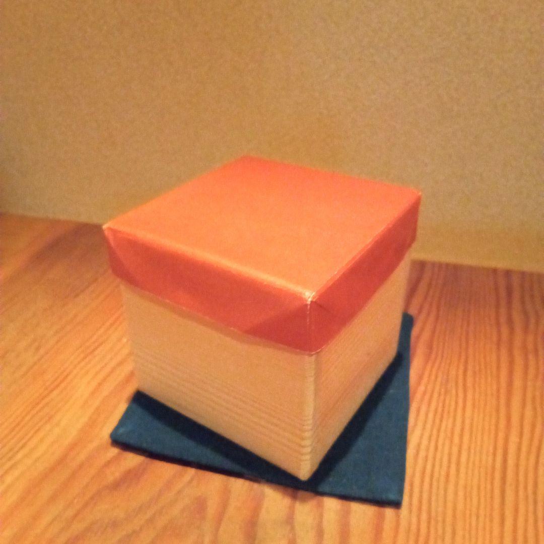 【古伊万里 （初期伊万里）】 蛸唐草紋様　蕎麦猪口　江戸初期　べた底