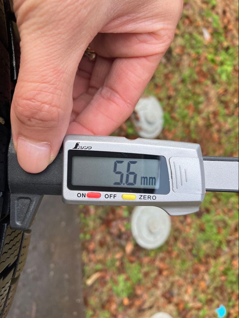 プロボックス 純正ホイール＋ちょい太スタッドレスタイヤ 純正キャップ付き