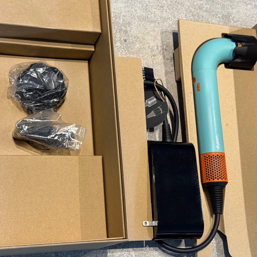 dyson supersonic r ヘア　ドライヤー ダイソン