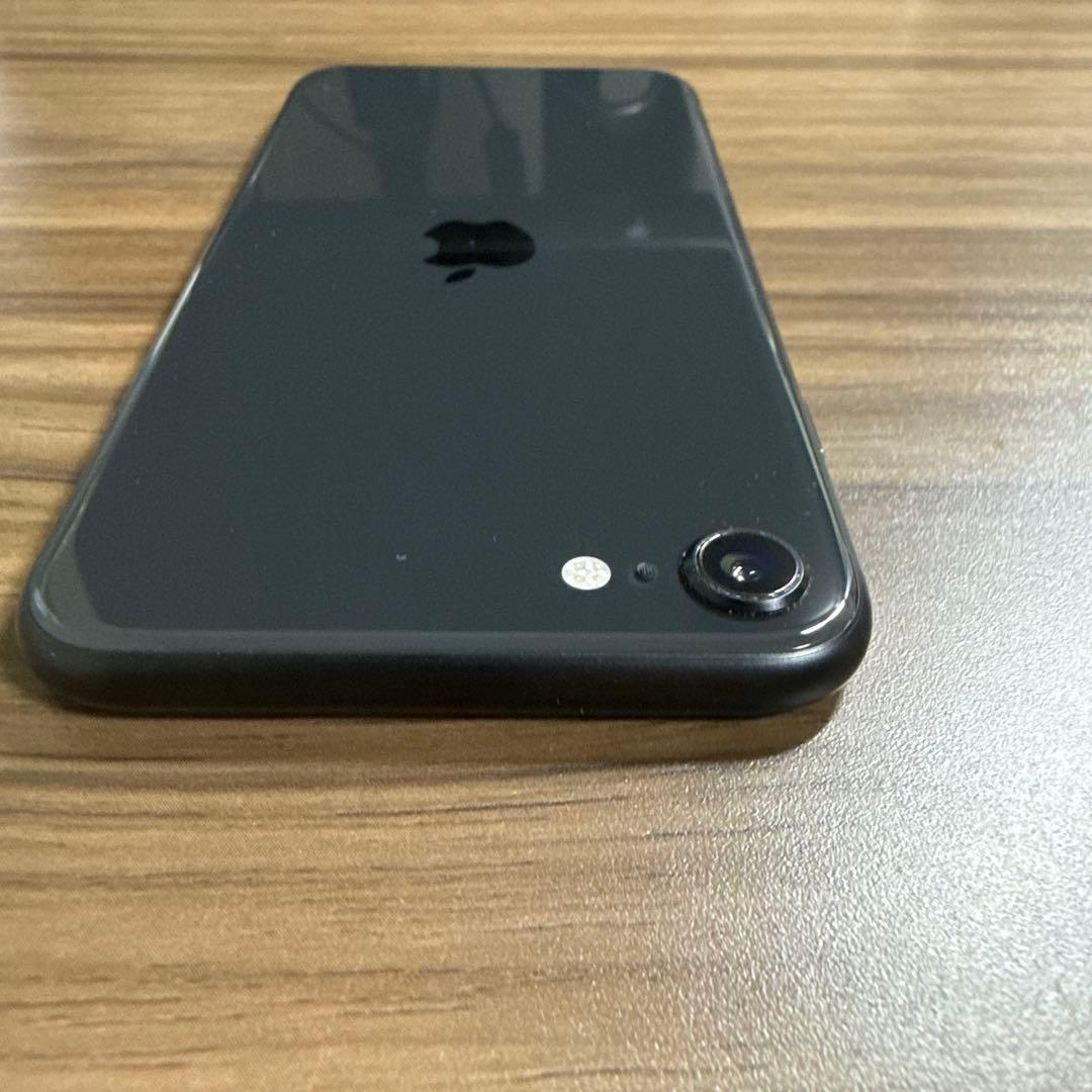 iPhone SE 第2世代 本体 ブラック 64GB SIMフリー