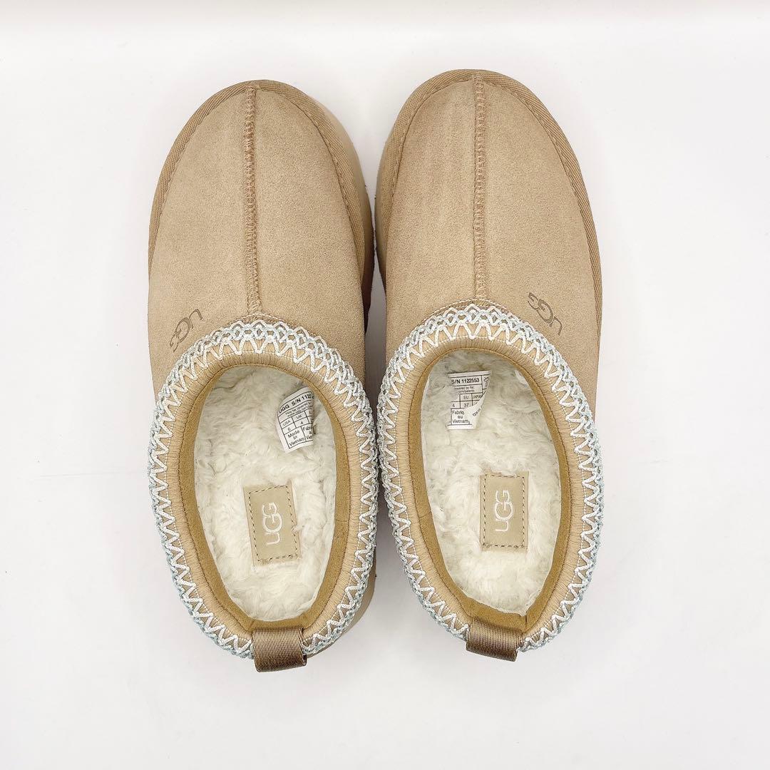【人気】UGG Tazz sand ベージュ 23 厚底 スリッポン
