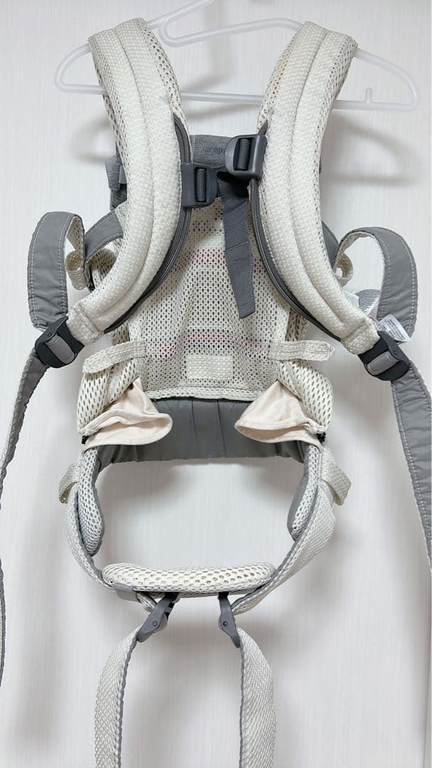 ベビービョルンハーモニー　クリーム　抱っこ紐