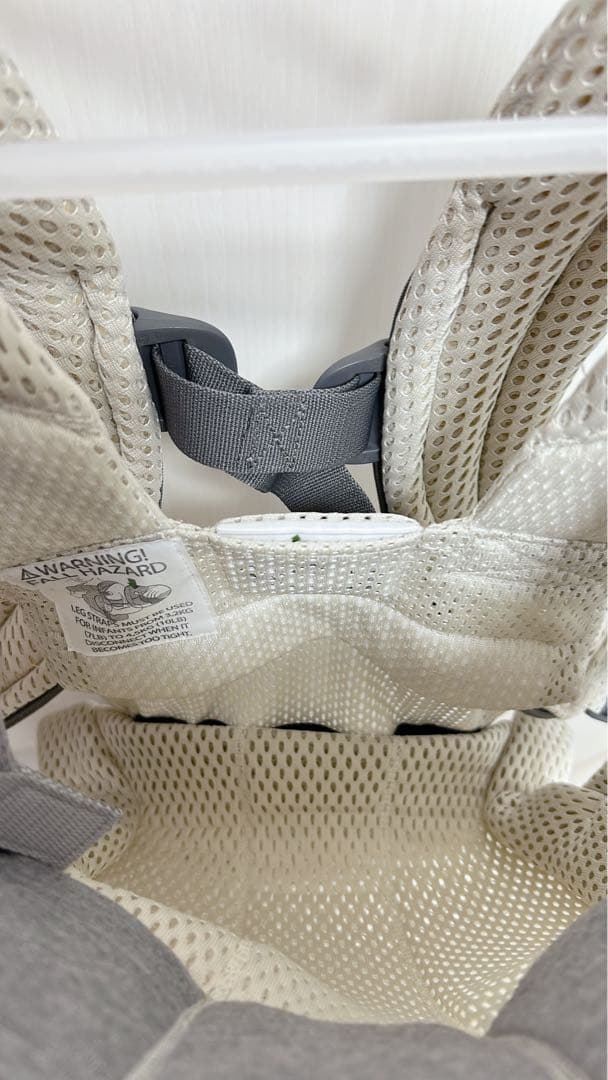 ベビービョルンハーモニー　クリーム　抱っこ紐