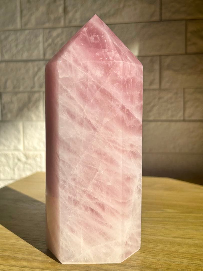 ローズクォーツ　ポイント　六角柱　約1.2キロ