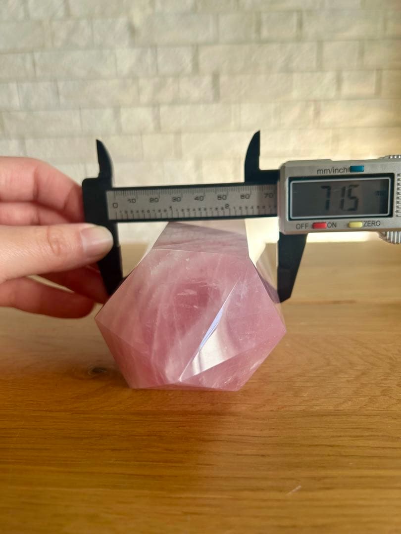 ローズクォーツ　ポイント　六角柱　約1.2キロ