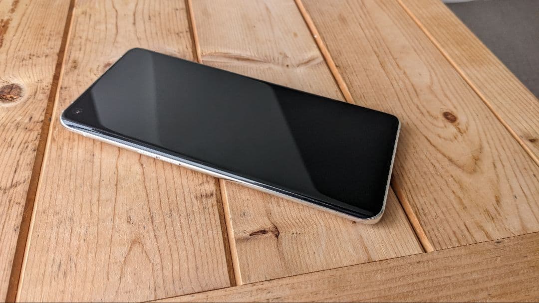 【美品】Oppo find X3 pro 画面キズ一切なし SIMフリー オッポ