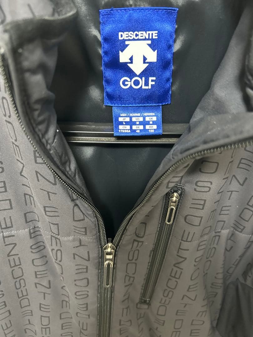 【完売／超美品】デサント　ストレッチ中綿ジャケット　ブラック