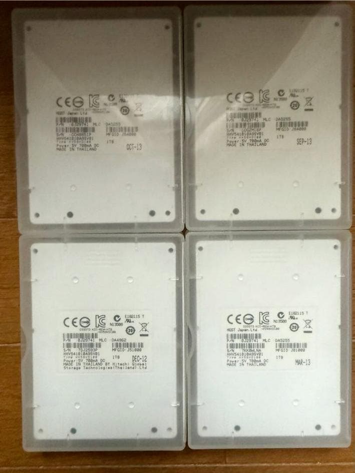 日立（HGST）iVDR-S カセットHDD 1TB 4台セット（ケース付き）