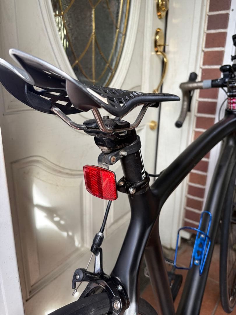 フルカーボンフレーム ロードバイク