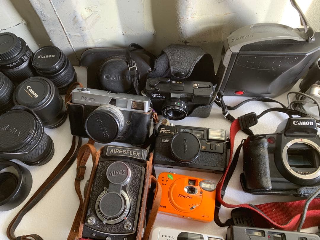 フィルムカメラまとめ 動作未確認 ジャンク 大量 一眼レフ コンパクト レンズ