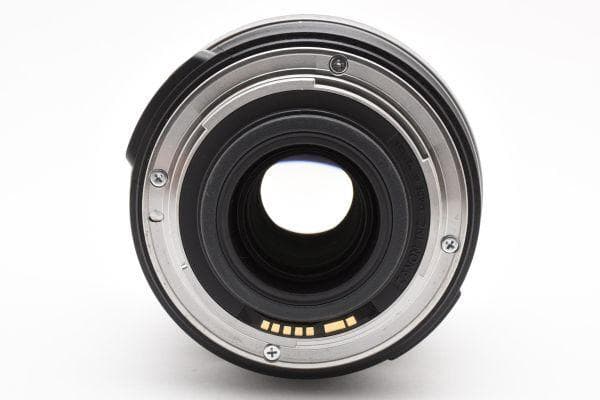 キャノン Canon EF-S 18-200mm 3.5-5.6 IS