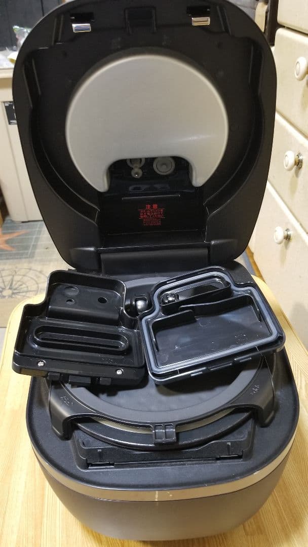 ☆2019年製☆ハイグレードモデル☆タイガー 土鍋圧力IH炊飯器 ご泡火炊き