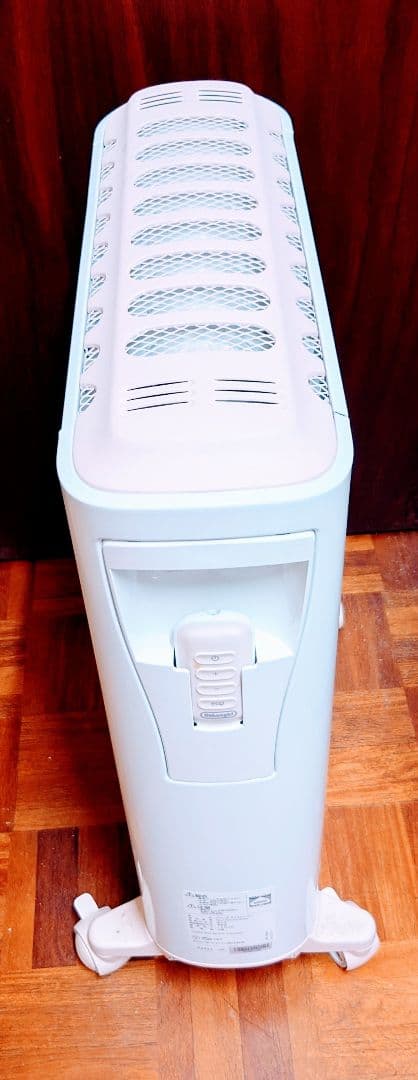 DeLongh　デロンギ　オイルヒーター　ピンク色