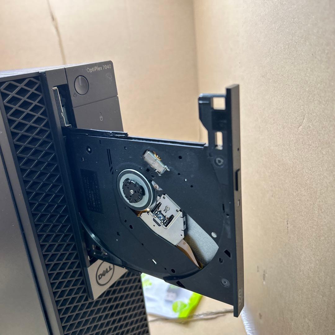 DELL デスクトップパソコン　OptiPlex 7040SFF