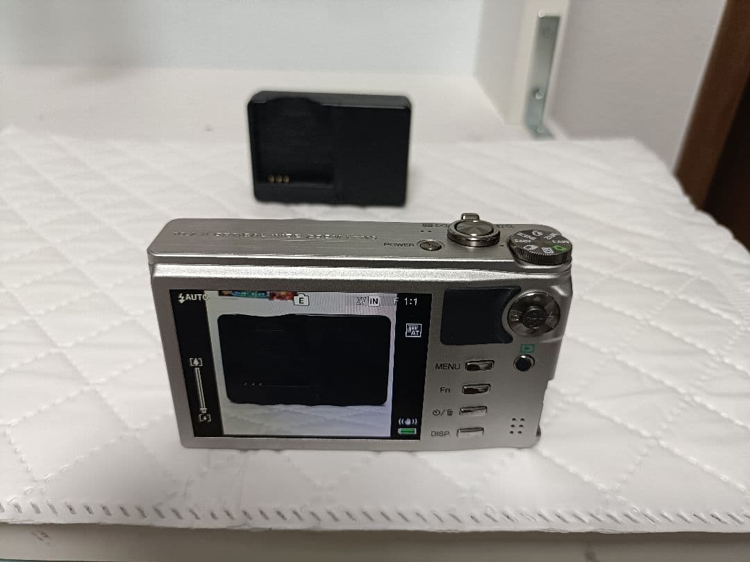 RICOH　コンパクトデジタルカメラ CX2