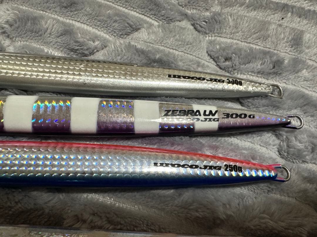 羽田ジグ　黒羽170✖️2 200✖️1 ウコロジク　250、300