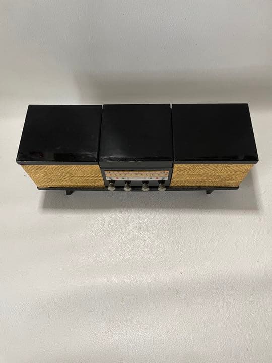 メナード高級化粧品 ステレオ型 小物入れ付き オルゴール ギミック 非売品