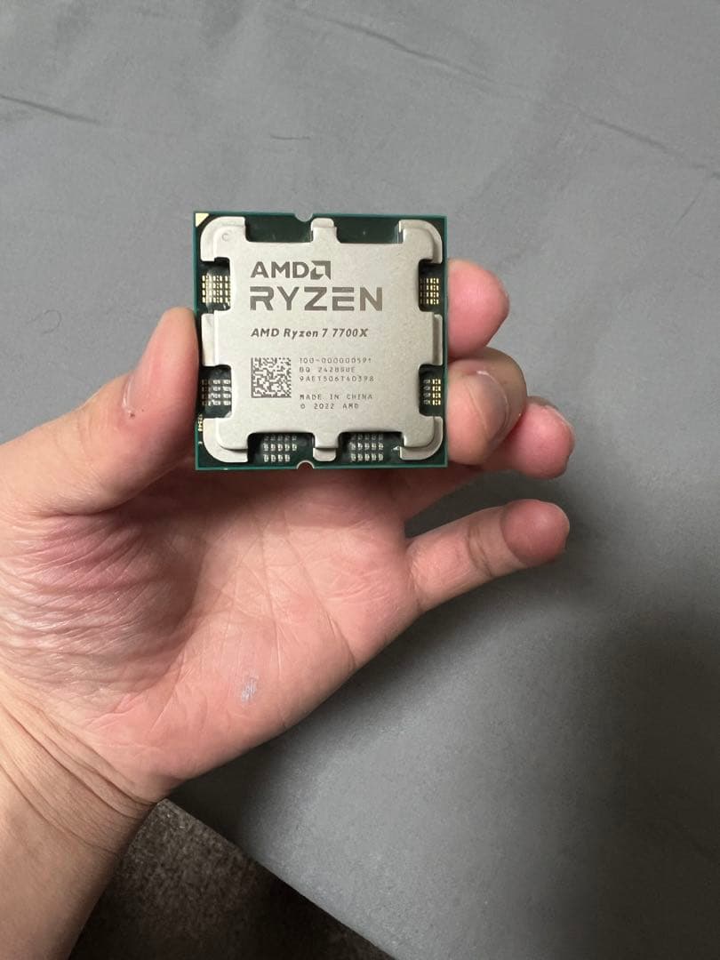 AMD Ryzen 7 7700X CPU( 中古・正常動作品／箱 )