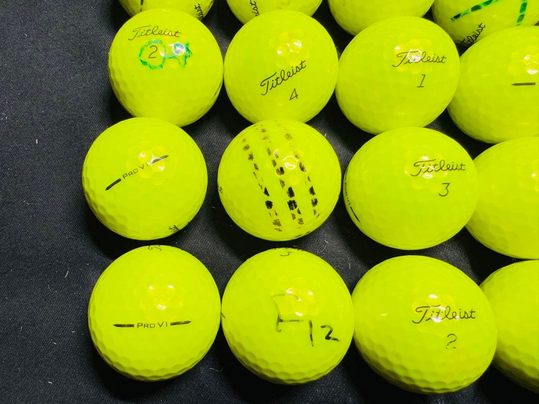 最新 タイトリストPRO V1 2025年モデル 30個　　イエロー