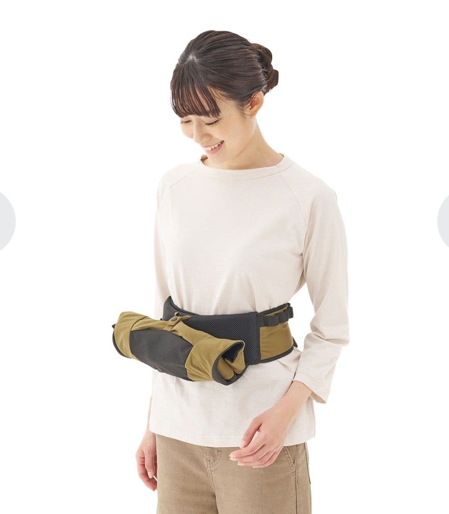 LOGOS抱っこ紐　ロゴス腰抱き　軽量　マルチケープ付き（授乳）